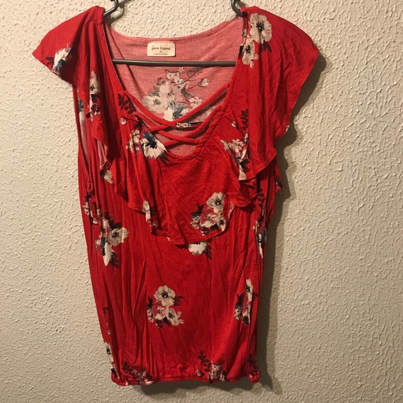 Red floral top - Picture 1 of 1